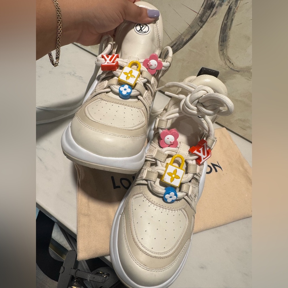 ONE DAY SALE✨
SALE✨Louis Vuitton archlight Cream and Multicolor Women's Sneakers - Picture 16 of 16